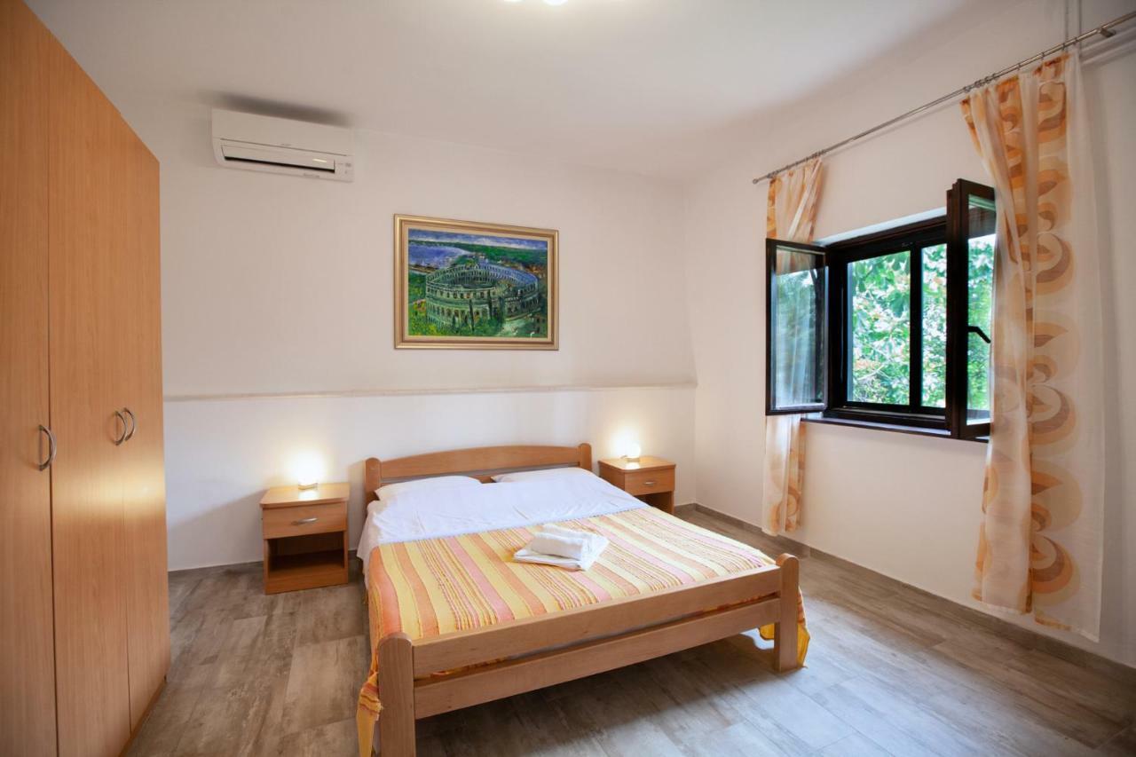 Apartment Ema Premantura Zewnętrze zdjęcie