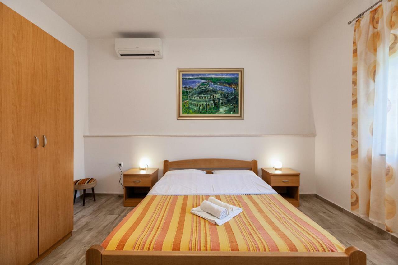 Apartment Ema Premantura Zewnętrze zdjęcie